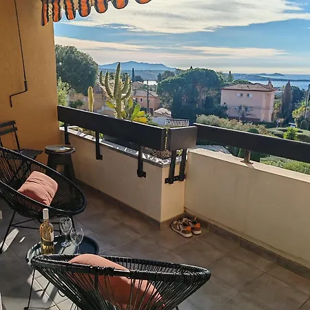 De Charme Avec Piscine Et Belle Vue Lägenhet Bandol