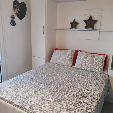 De Charme Avec Piscine Et Belle Vue Apartman *