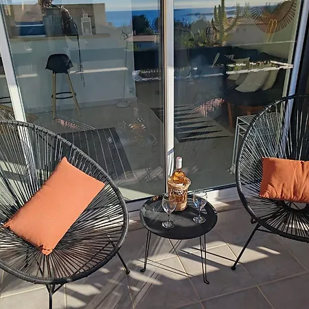 De Charme Avec Piscine Et Belle Vue *